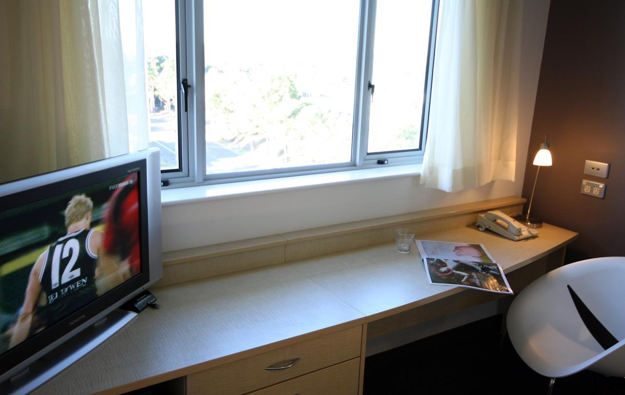 Ibis Sydney Olympic Park Hotel Екстериор снимка