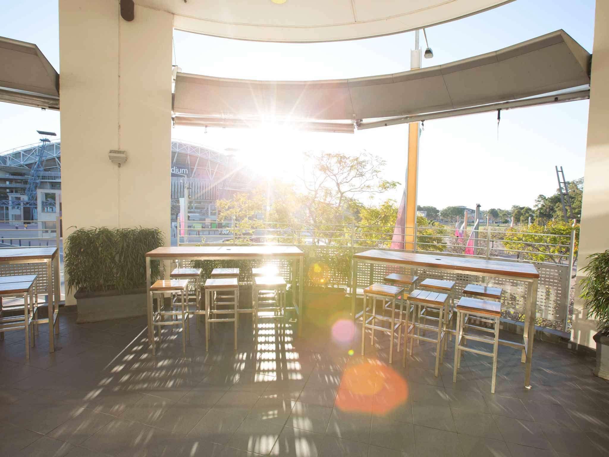 Ibis Sydney Olympic Park Hotel Екстериор снимка