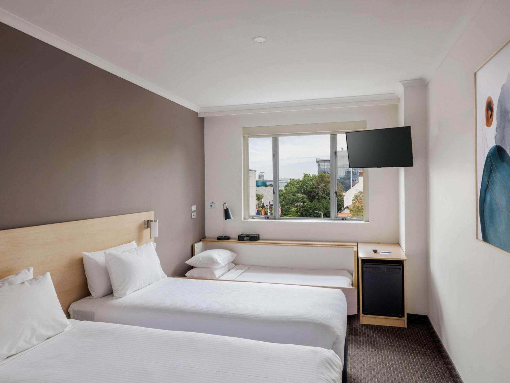 Ibis Sydney Olympic Park Hotel Екстериор снимка