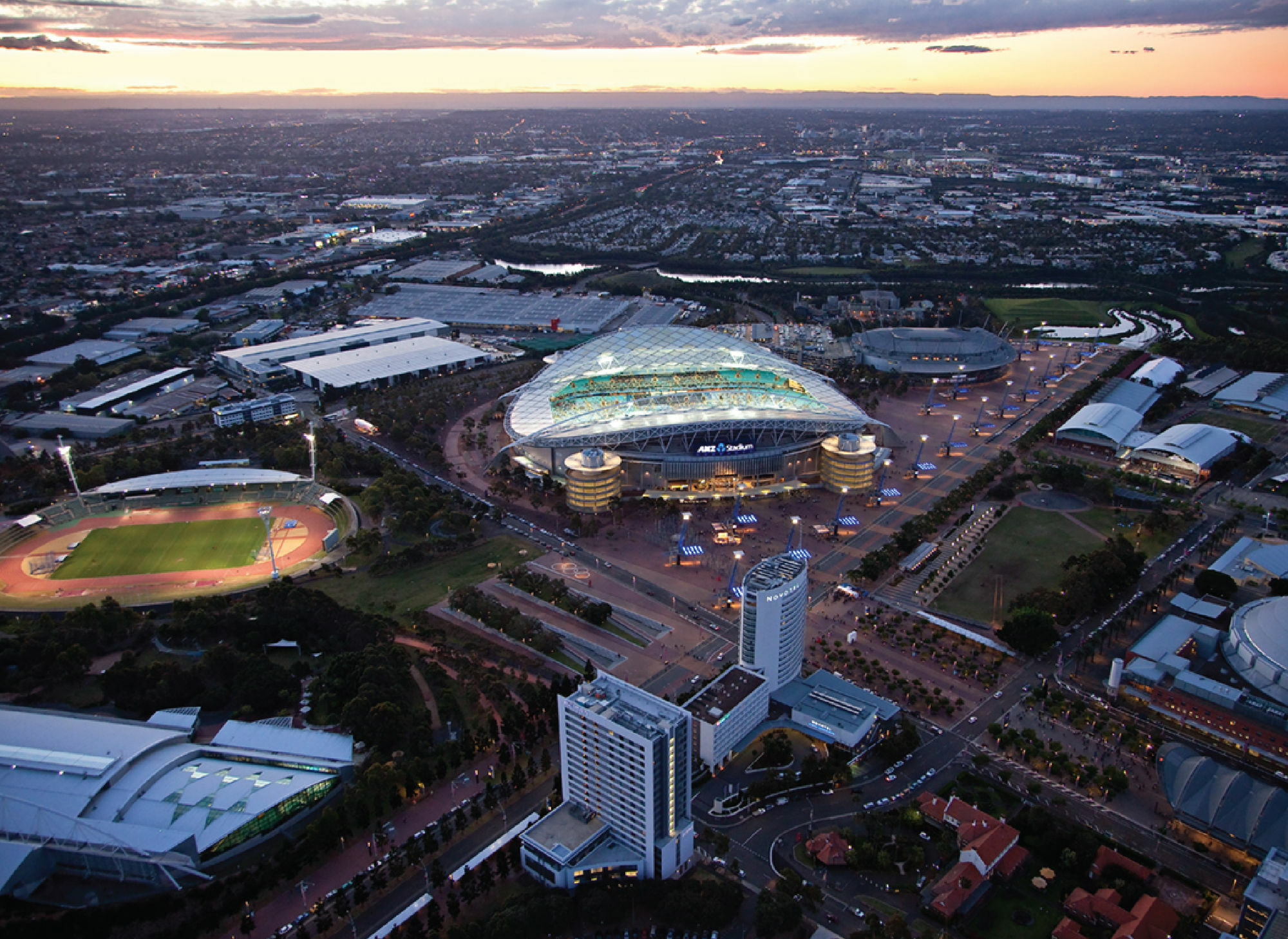 Ibis Sydney Olympic Park Hotel Екстериор снимка